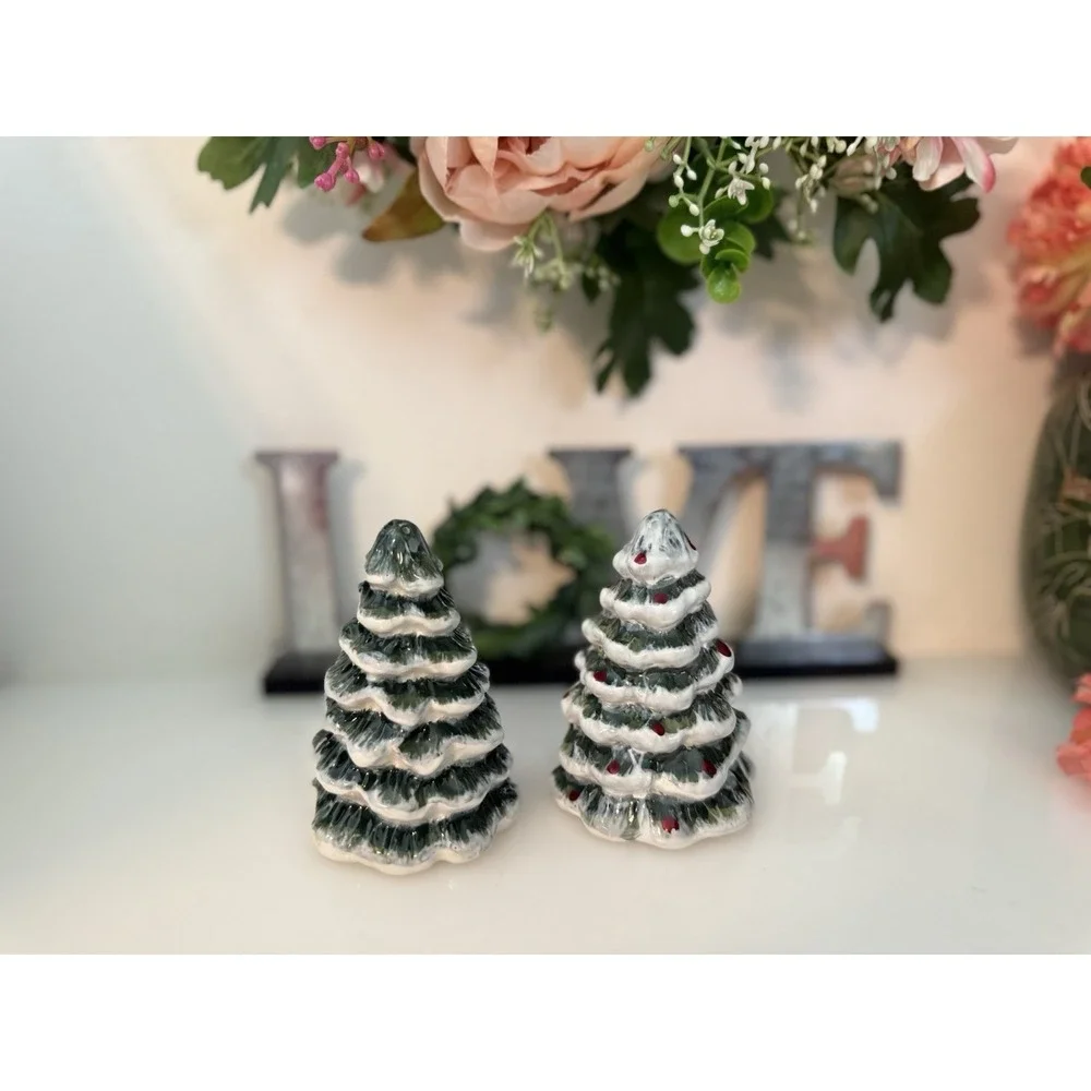 Vintage Snowy Evergreen Ceramic 4